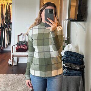Green and White Mock Neck Sweater